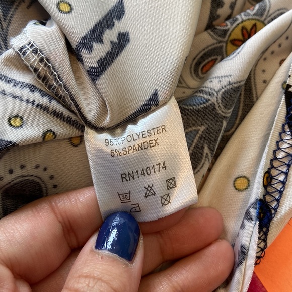 Reborn Sleeveless Flowy Summer Maxi Dress with Pockets | US Size M - Picture 4 of 4